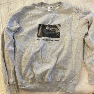 Comfy sisters and seekers crew neck